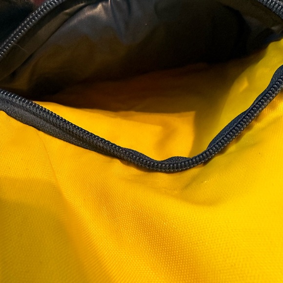 Vintage Walt Disney World Parks Mickey Mouse bag - Picture 2 of 4